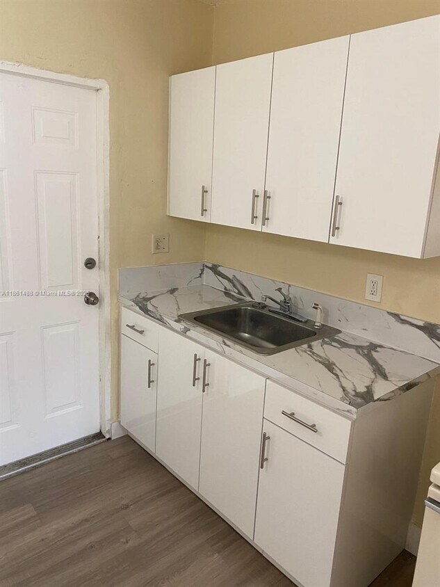 Foto principal - 1111 SW 2nd St