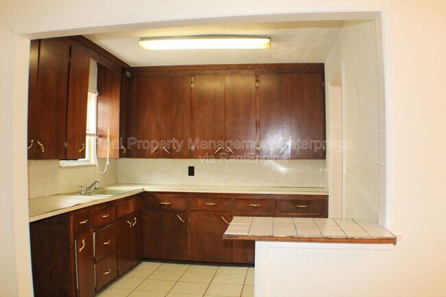 Foto del edificio - 1129 SW 35th St