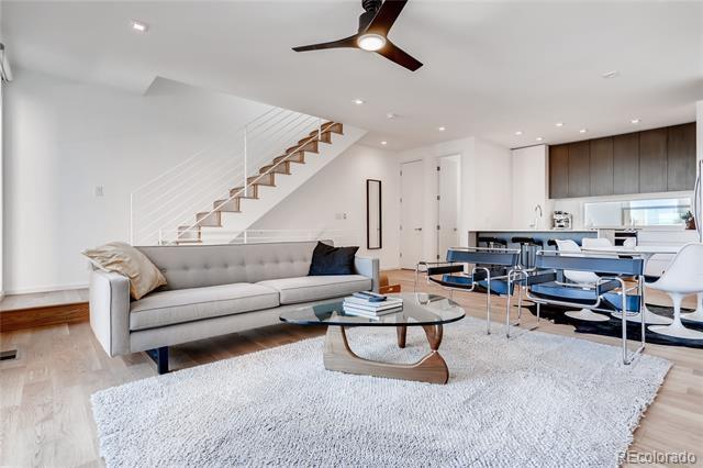 Foto del edificio - 2152 S Delaware St