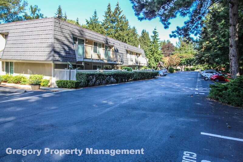 Foto principal - 9907 NE 124th St