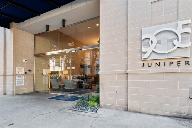 Foto del edificio - 905 Juniper St NE