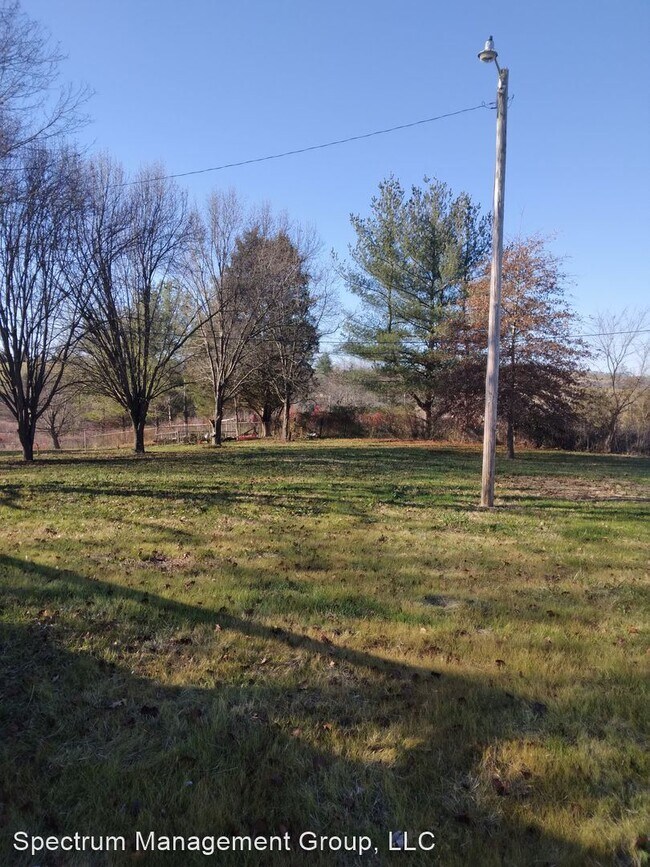 2 br, 1 bath House 7695 E. Andrew Johnso... House Rental in Whitesburg, TN