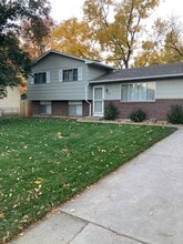 Building Photo - 809 Tyler St