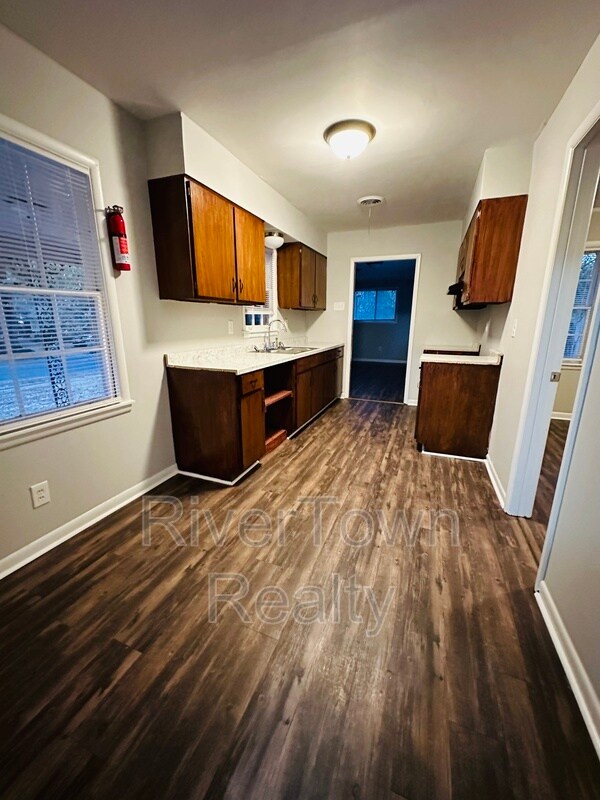 Building Photo - 3692 Huntingdon Ln
