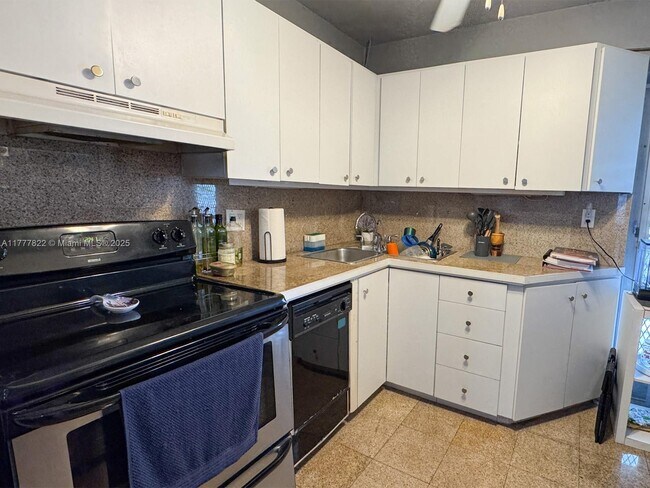 Foto del edificio - 915 Intracoastal Dr