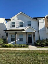 Building Photo - 689 Hickory Industrial Dr