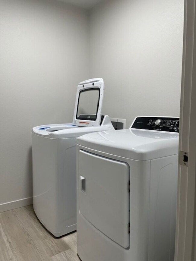 Foto del edificio - Townhomes at Union Square