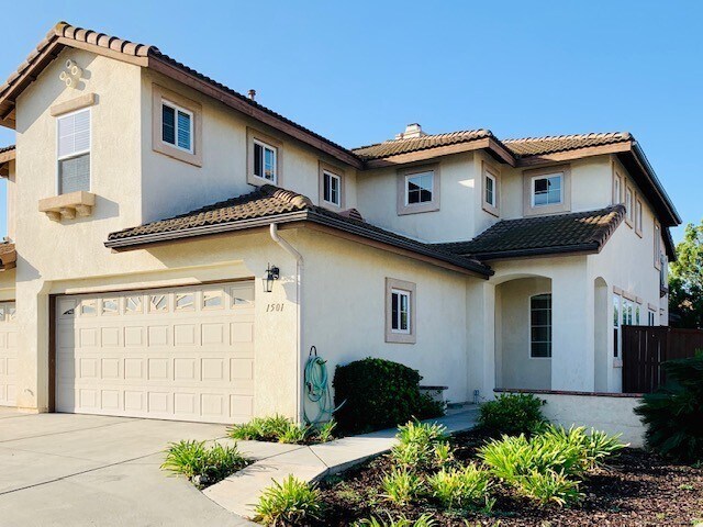 Foto principal - Beautiful San Marcos Home - Offered by KRC...