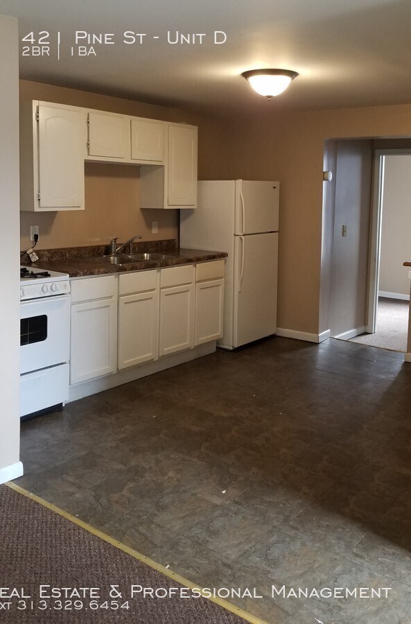Foto del edificio - 421 Pine St, Unit D, Clio, MI