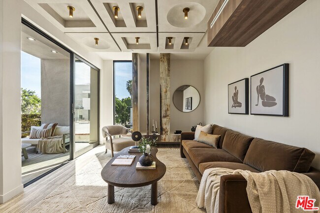 Foto del edificio - 1021 N Ogden Dr