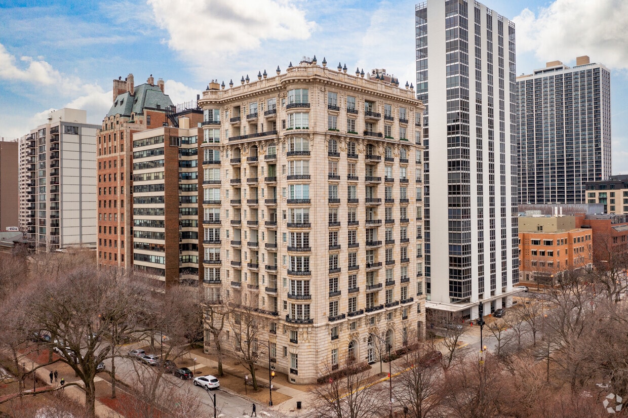 Primary Photo - 1550 N State