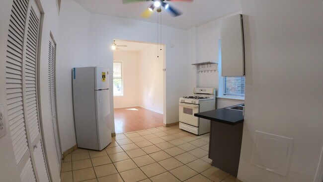 Foto del edificio - 1528 W 18th St