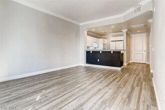 Building Photo - 19 E Agate Ave