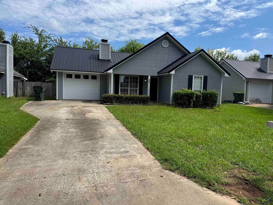 Foto principal - 105 Westoak Ct
