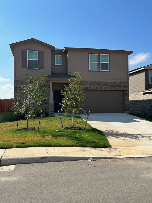 Building Photo - BRAND NEW, GORGEOUS 2 STORY 4 BED/3BATH RE...