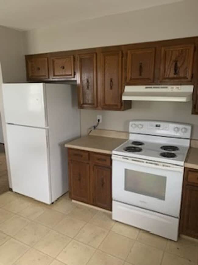 Building Photo - 400 3rd Ave SW