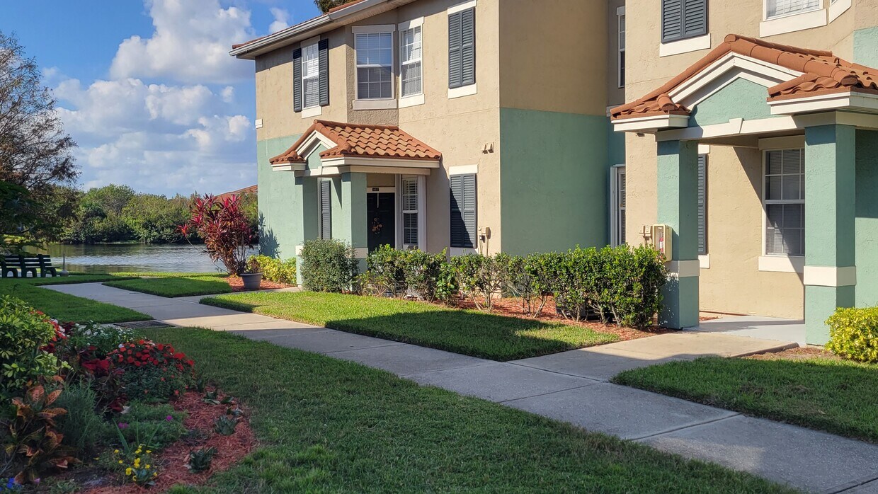 5693 Star Rush Dr Unit 101, Melbourne, FL 32940 Condo for Rent in