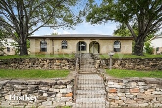 Building Photo - 3417 Willowcrest Dr