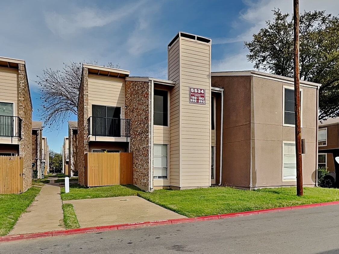 Adorable 2-Bedroom, 2-Bath Condo in Woodhaven – Gated Community! - Adorable 2-Bedroom, 2-Bath Condo in Woodhaven – Gated Community!