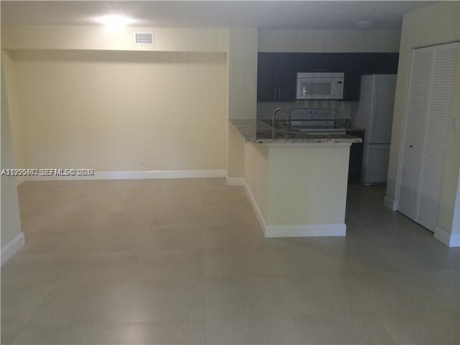 Foto del edificio - 650 S Park Rd