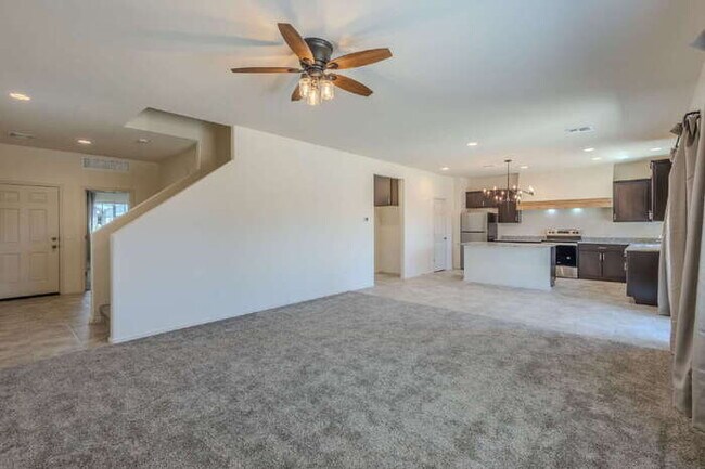 Building Photo - Rancho Sahuarita