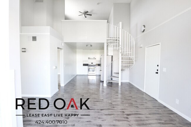 Foto del edificio - 6072 Franklin Ave