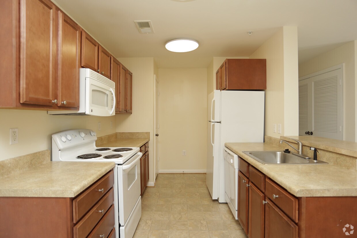 Heritage Forest Apartments in Newport News, VA