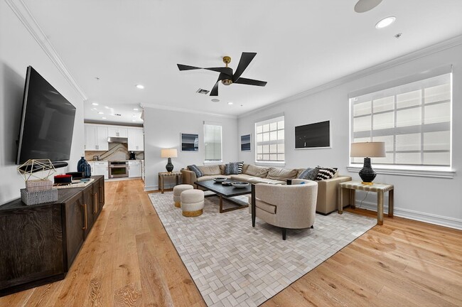 Photo - 121 Lily Ln Townhome