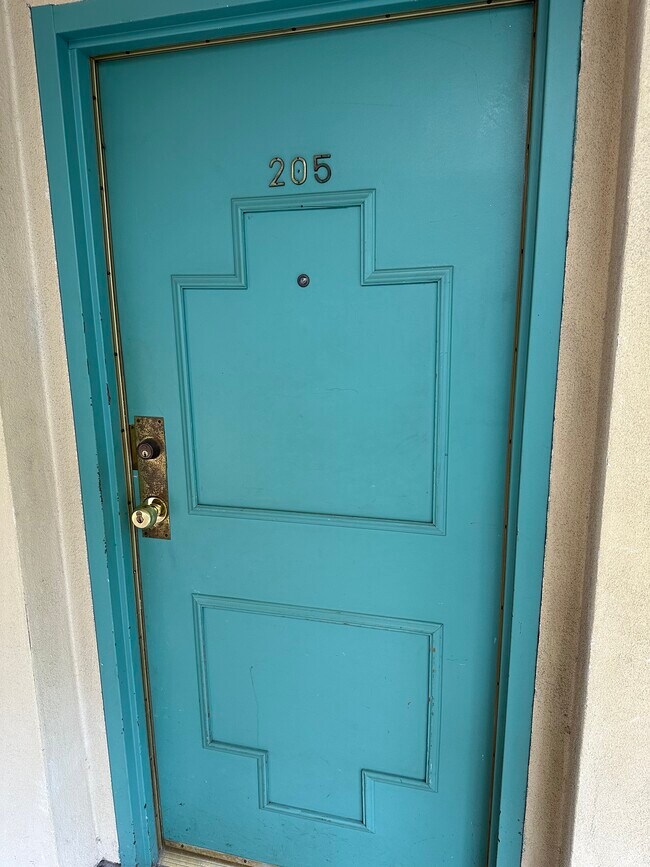 Foto del edificio - 4230 S Centinela Ave