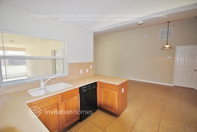 Building Photo - 427 Biscayne Ave NW