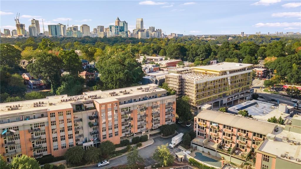Foto principal - 660 Glen Iris Dr NE