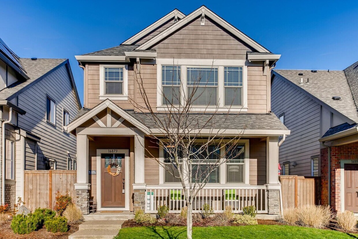 Foto principal - 4 br, 2.5 bath House - 16873 SW Friendly Lane