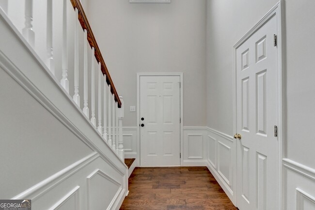 Building Photo - 3001 Serenade Ct