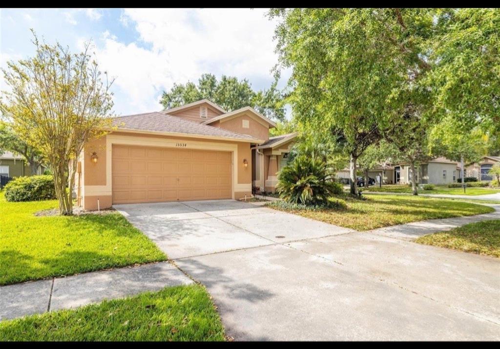 15534 Martinmeadow Dr, Lithia, FL 33547 House Rental in Lithia, FL
