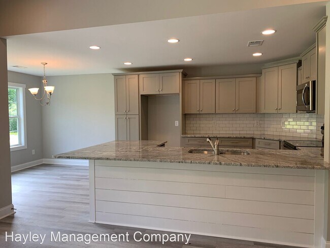 Foto del edificio - 4 br, 2 bath House - 1306 Crawford Rd