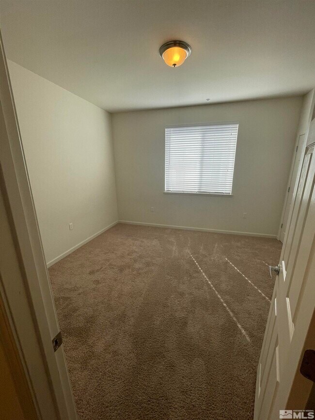 Building Photo - 3050 Sterling Ridge Cir