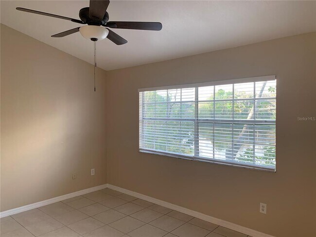 Foto del edificio - 1385 Landry Cir