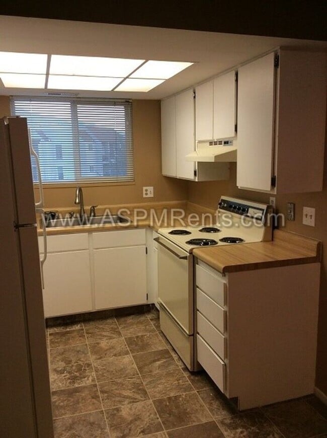 Building Photo - Millcreek-Holladay Condo with Amenities