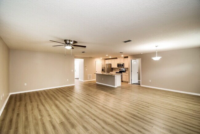 Building Photo - 3507 Twin Falls Dr