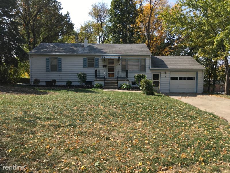 Foto principal - 2 br, 2 bath House - 4978 S. 132nd Ave.