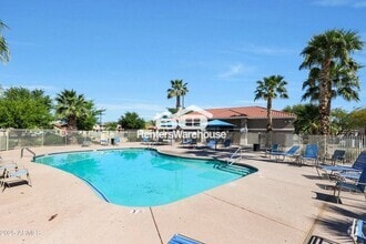 Building Photo - 2256 E Pima Ave