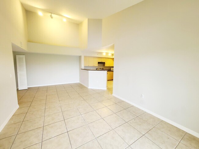 Building Photo - 4211 San Marino Blvd