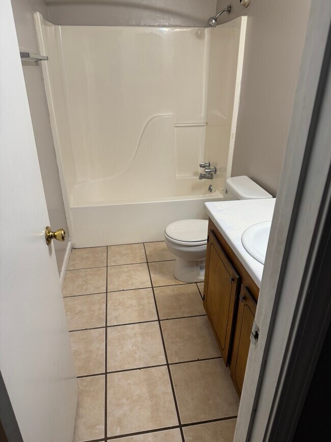 Foto del edificio - 2 Kim Ln