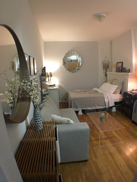 Foto del edificio - 189 W 10th St