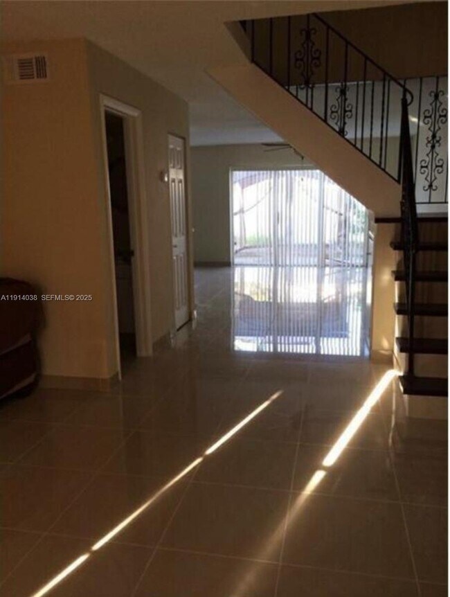 Foto del edificio - 3928 SW 67th Way