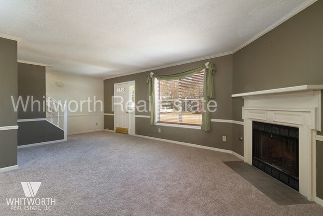 Building Photo - 1009 Fairfax Dr