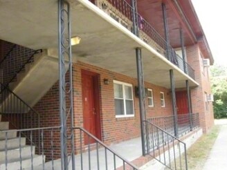Primary Photo - Campus Run Apartments