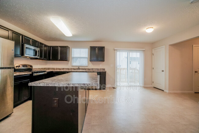 Building Photo - 2553 Brook Run Dr