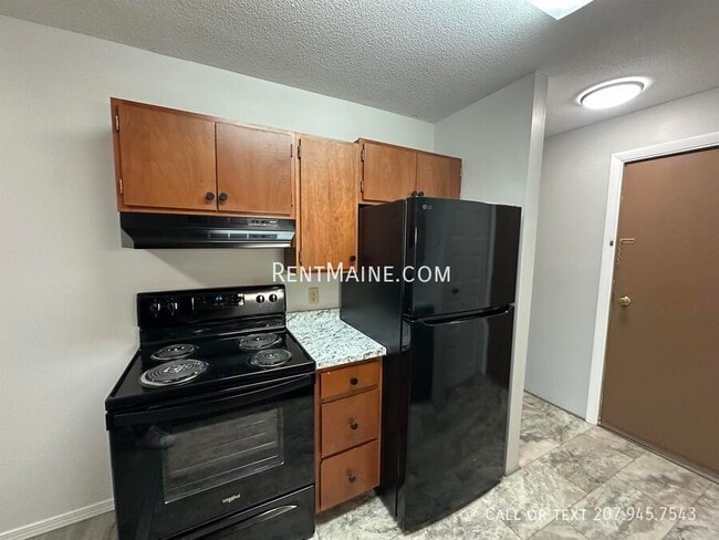 Building Photo - 27d Longrale Park-