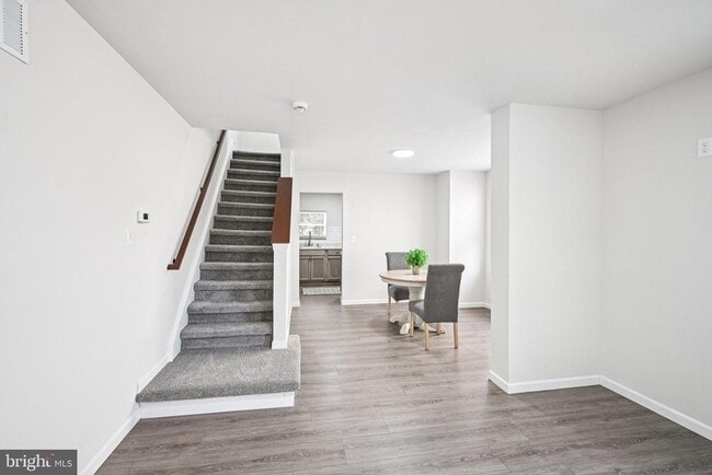 Foto del edificio - 7 E Cohawkin Rd